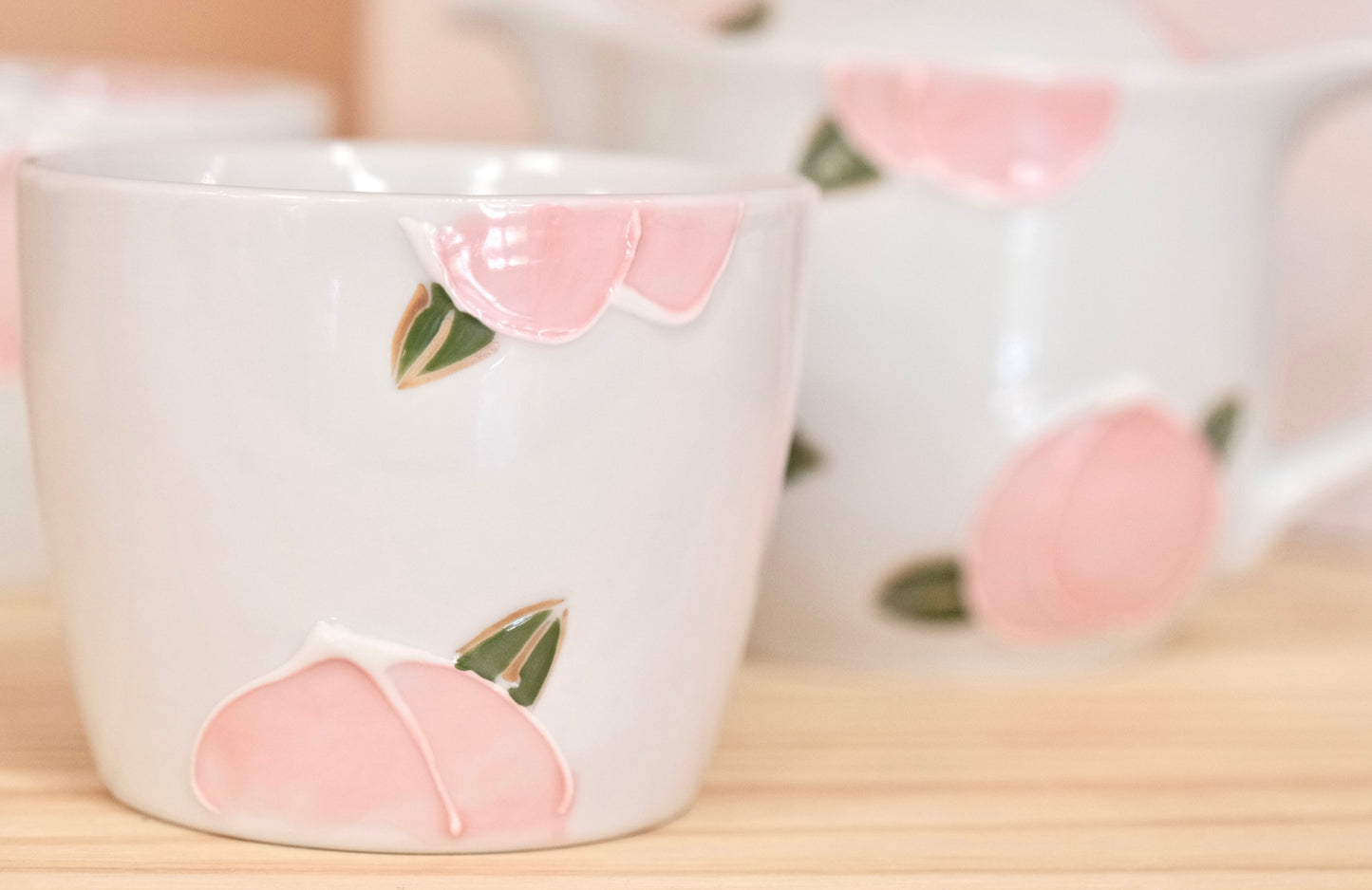 Arita Ware Japan Handmade Peach Teapot and cup Gift Set (Gift Box)