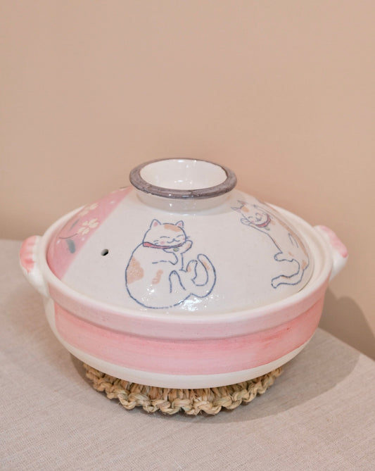 Japan Made Cat Banko ware 2.3L/Size 8 Donabe/Clay Pot