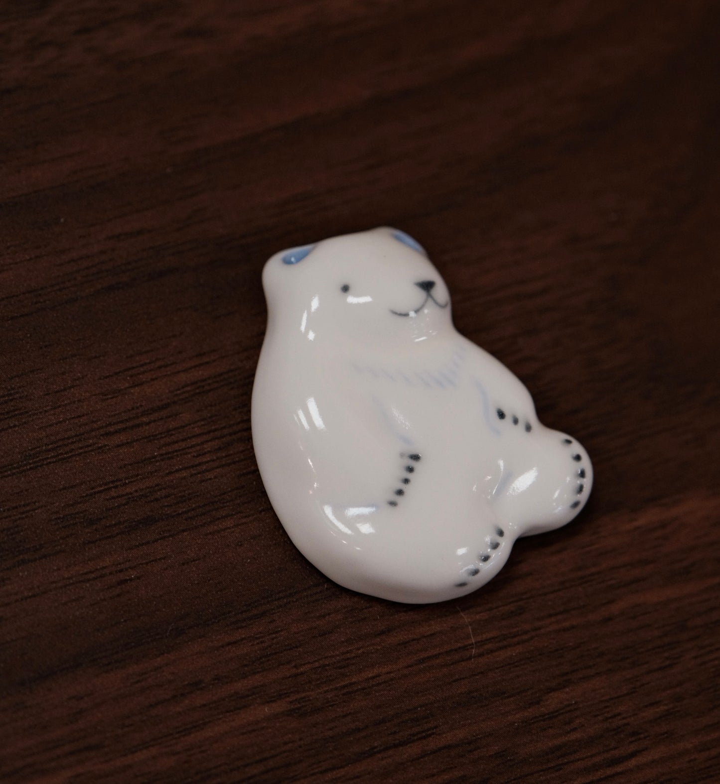 Misa Omote-表 美沙 Kutani Artist Handmade chopstick rest (White series)