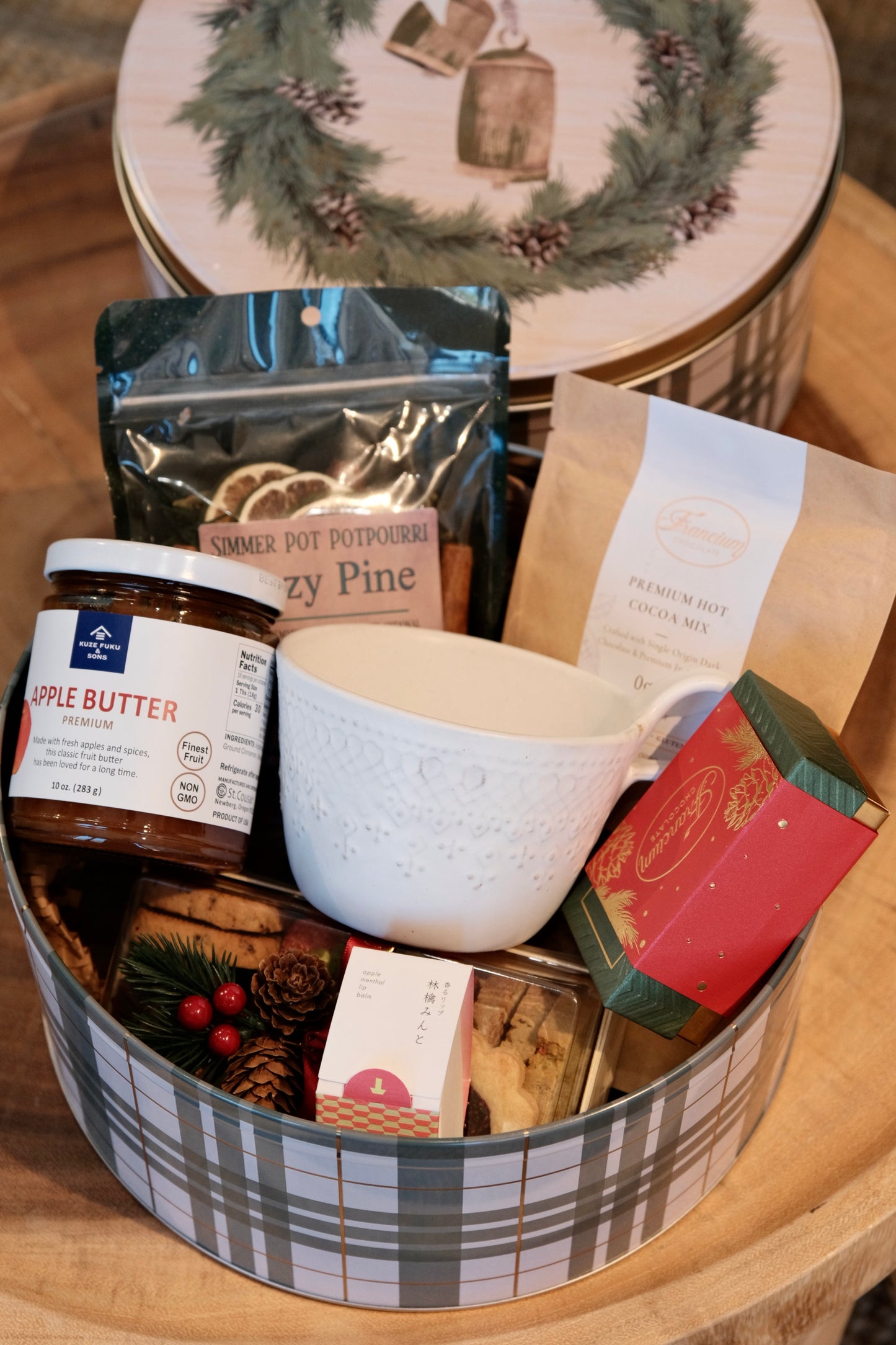 | Orange Market Tableware | Holiday Gift Tin (Holiday Deluxe Tin Gift Set )