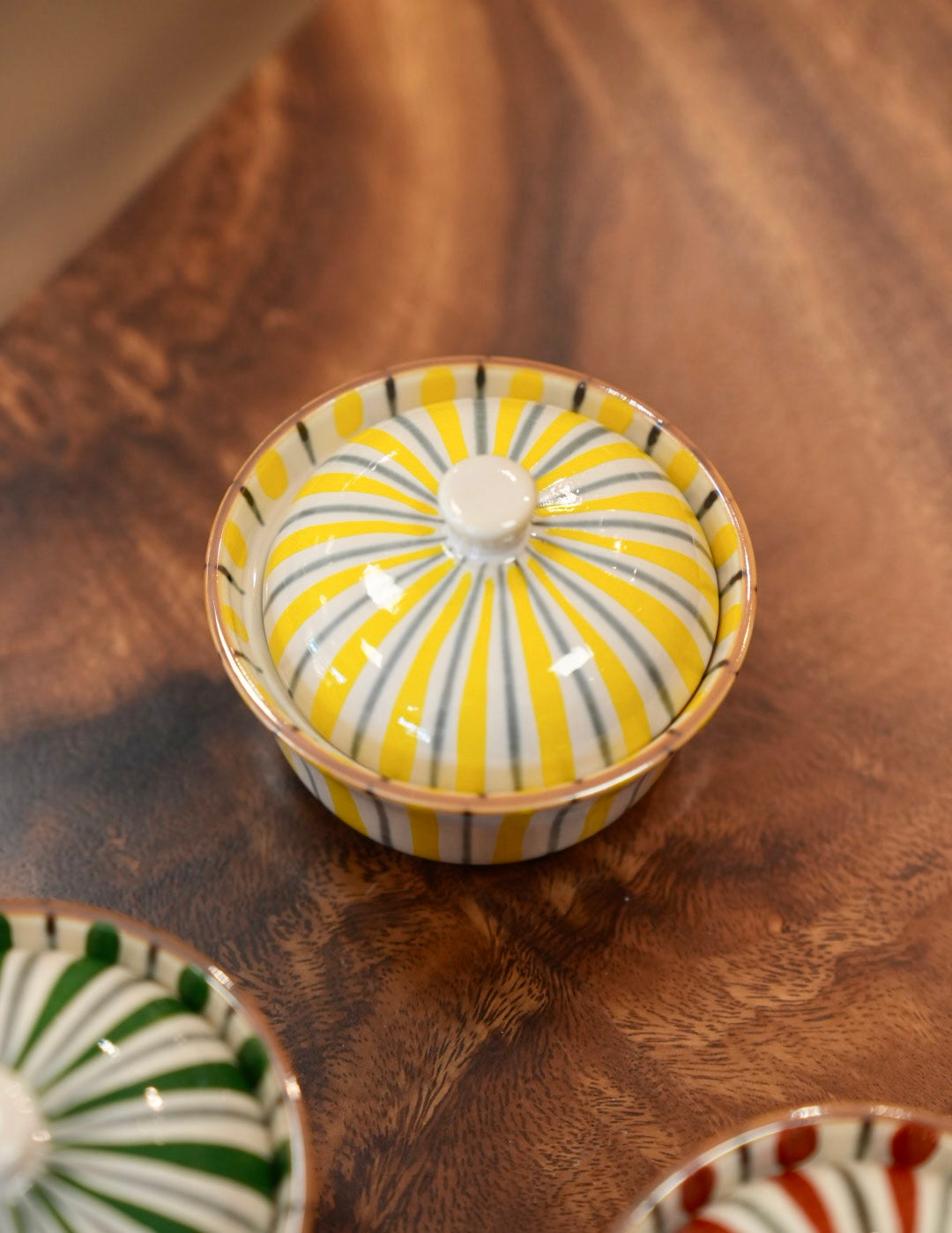 Japan Arita Hand Painted Dyed Brocade “Tokusagusa” Yuzu White Glaze Lidded Bowl – 4 Colors
