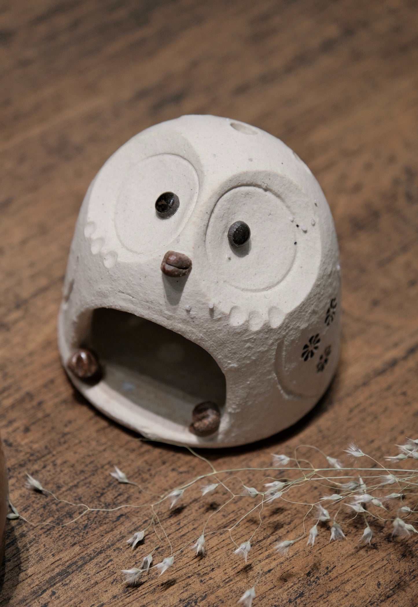 Shigaraki Yaki Owl Cone Incense Stand (Gift box)