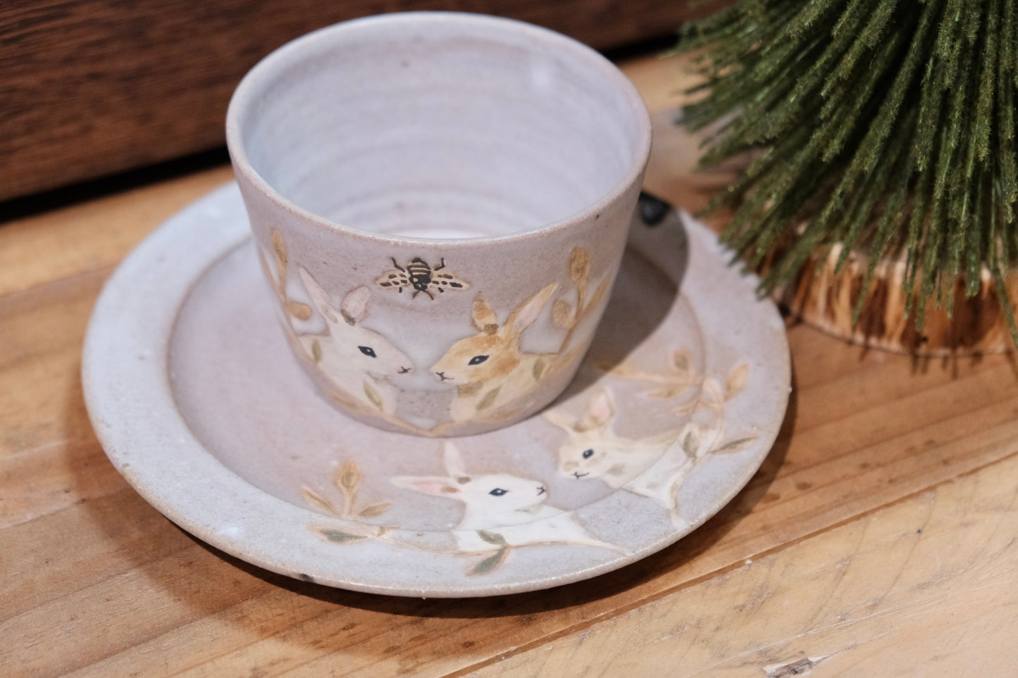 Artisans-森安幸代 Acne Pottery Studio Handmade Rabbit Cup and Saucer