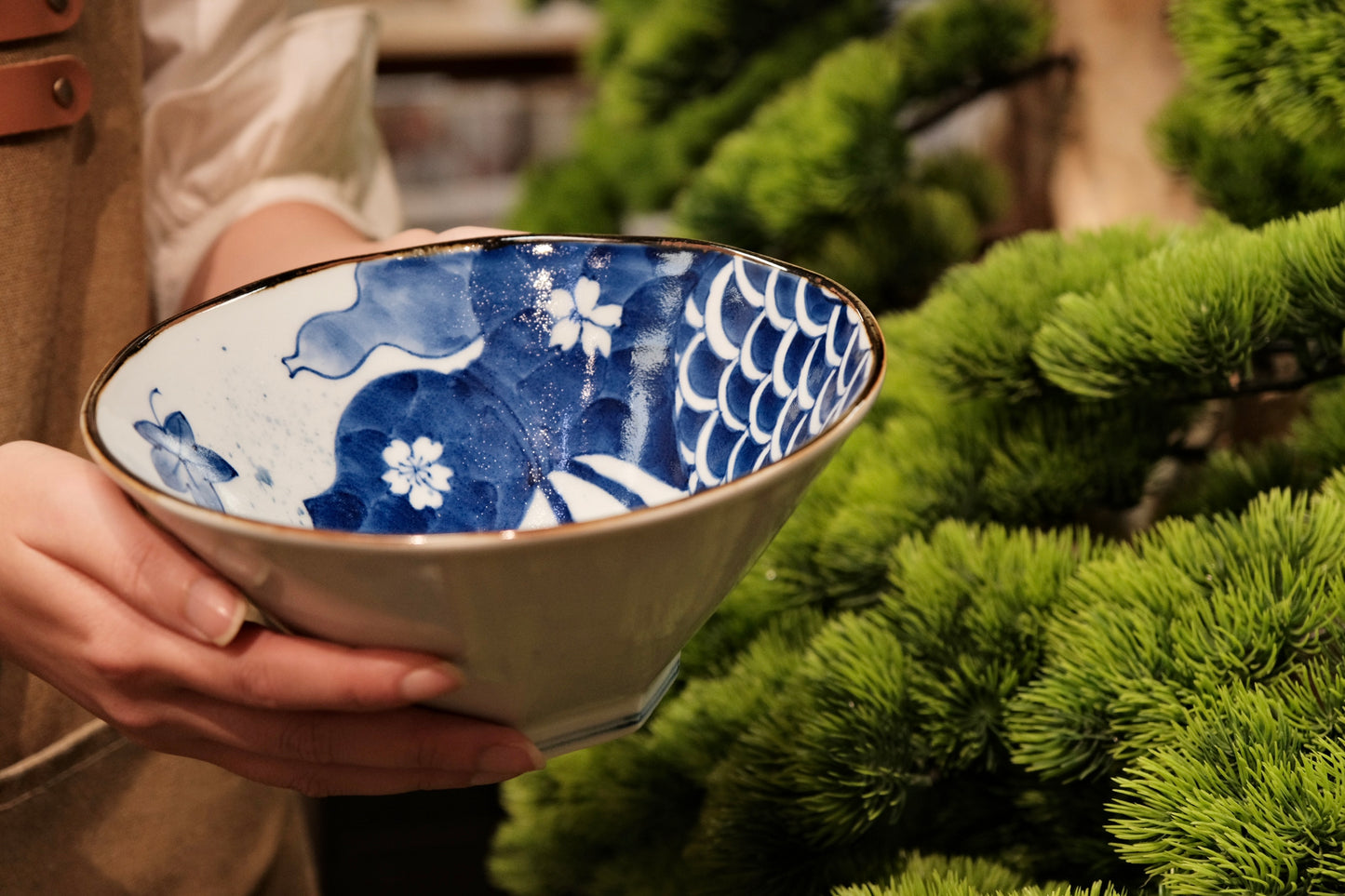 Arita Yaki Sometsuke Blue and White Handmade 7.5inch Large Ramen Bowl
