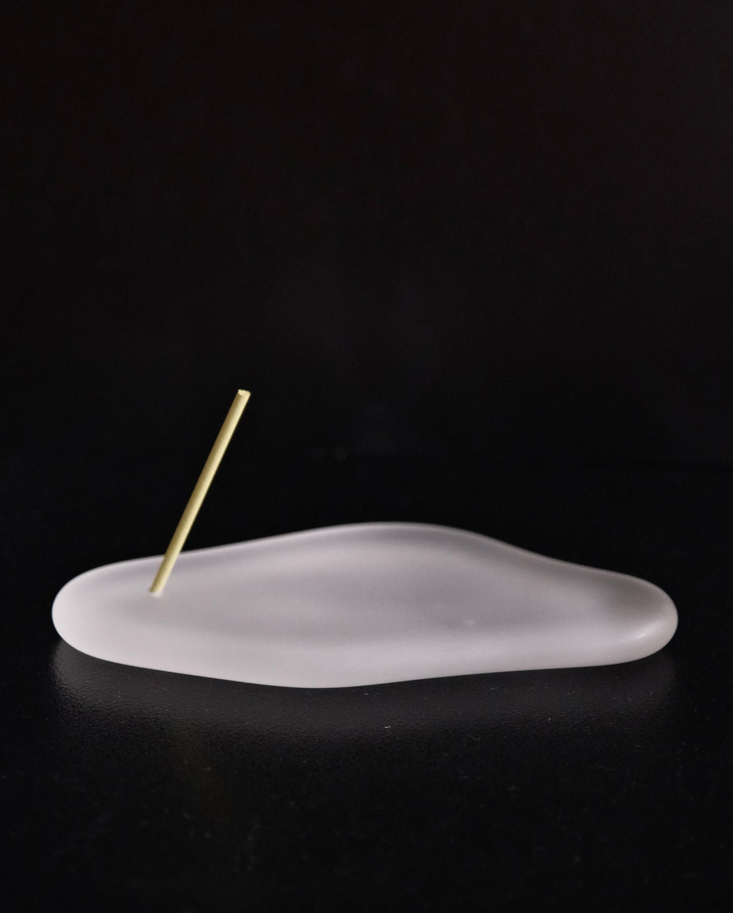吉田晶乃 Akino Yoshida Handmade Glass Incense Holder (#7)