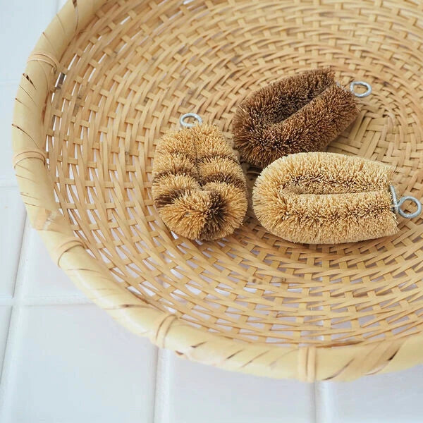 Kame-no-ko Tawashi "CoCo"mini Palm Fiber Scrub Brush