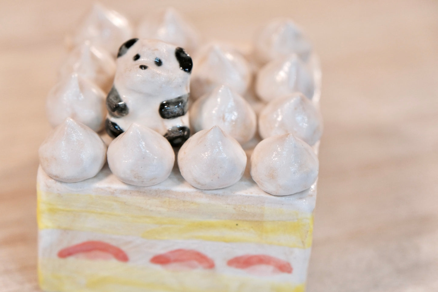 Suzuki Tamami Handmade Panda Cake Mini Flower Vase