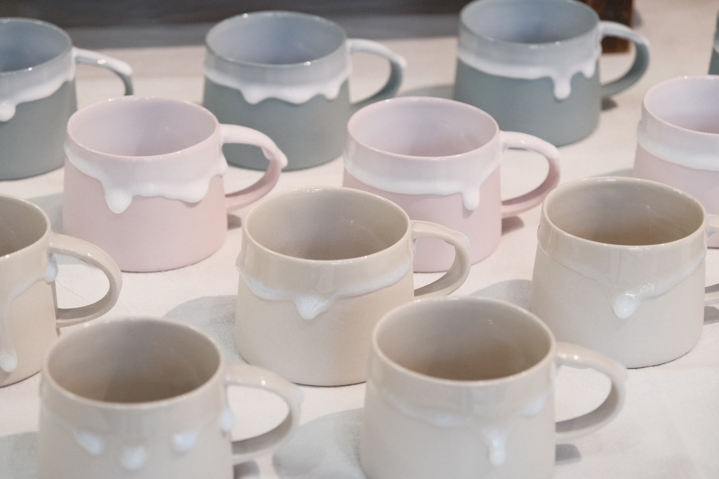 Eiji Miyaki-宮木英至 doripin mug (Milky gray)
