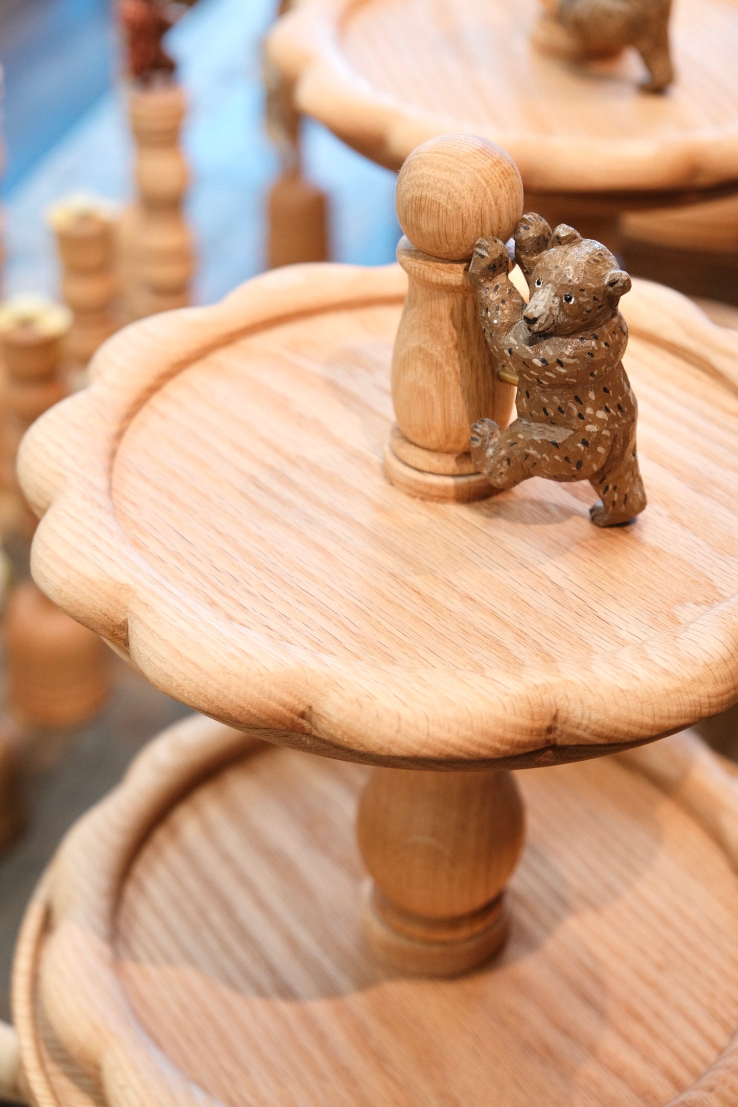Artisans-Rebmob木工-Handmade wood Bear 2-Tier Stand