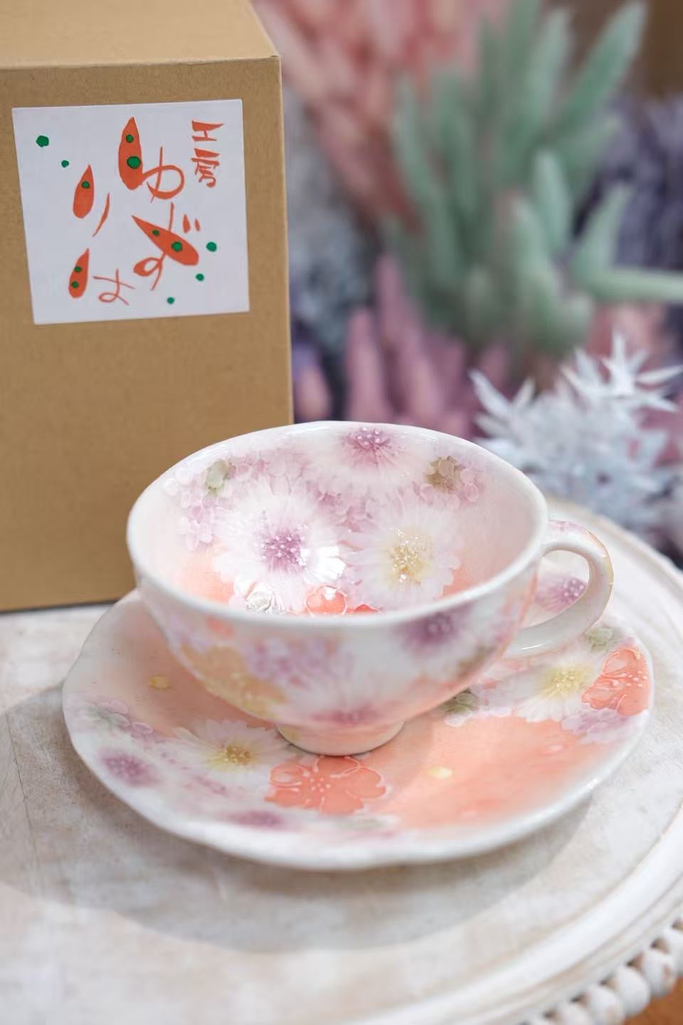YUZURIHA FLOWER HANDMADE CERAMIC FLOWER CUP AND SAUCER