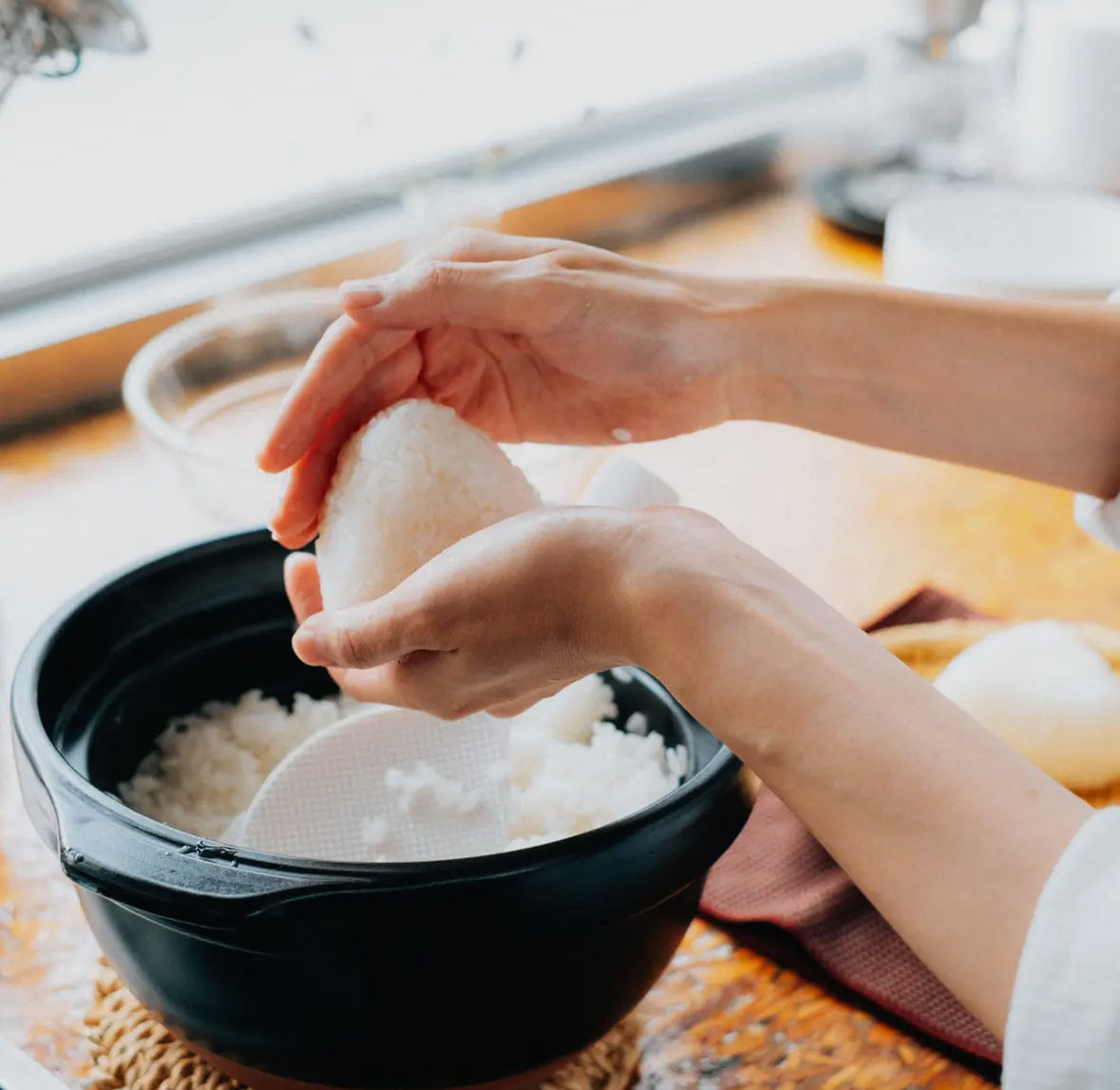 Hario Rice Pot Gohangama Ceramic Rice Cooker