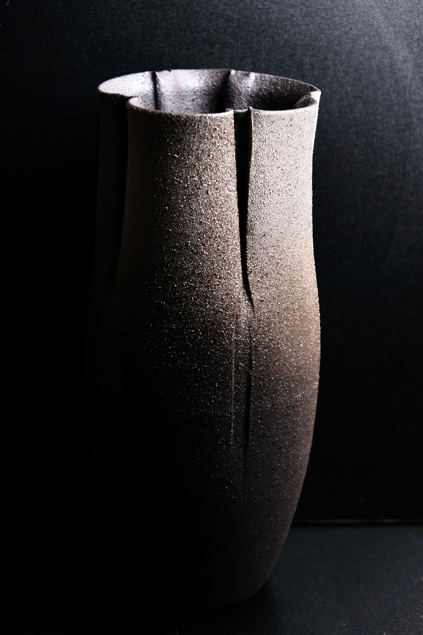 Japan MARUI Shigaraki "Unmelted Snow" Long Vase (Gift Box)