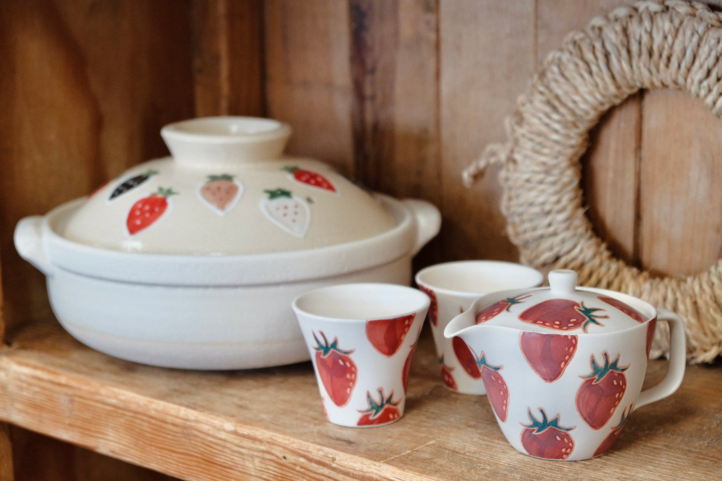 Hasami Yaki handcraft Strawberry Tea set