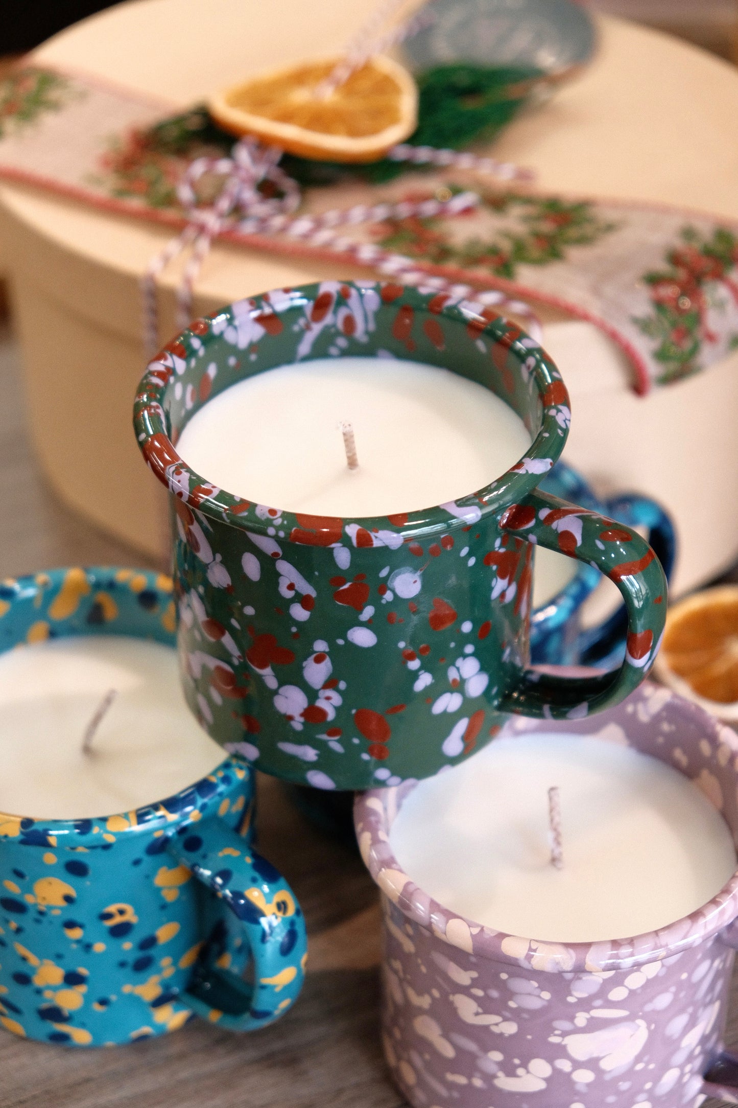 Crow Canyon Home Cypress Hill Enamel Mug 9oz Soy Candle, Forest Green