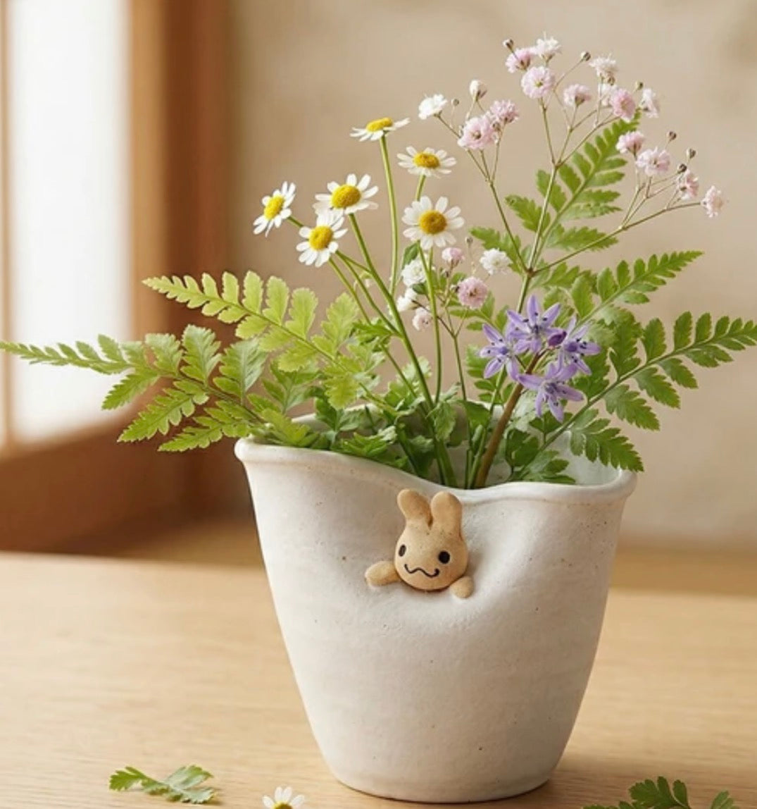 Shigaraki Bunny Flower Vase #1