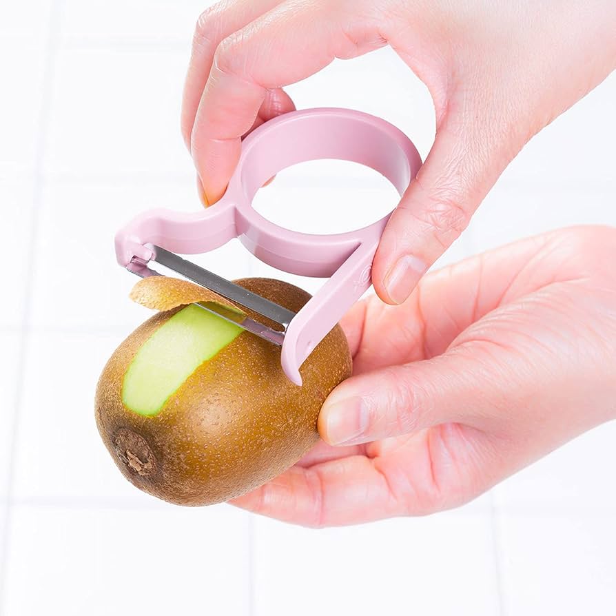 Aux leye peeler that can be cut with light force