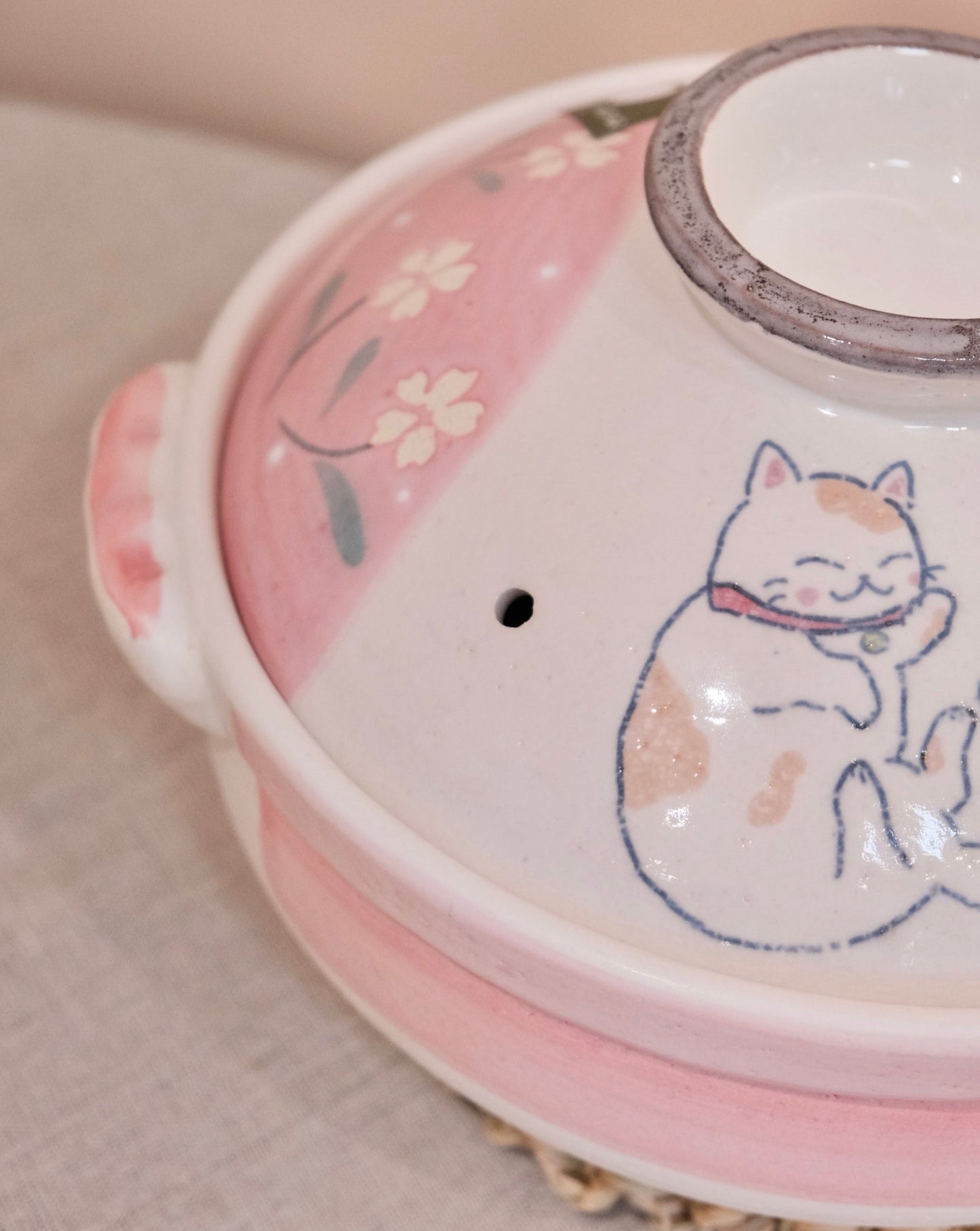 Japan Bankoware Saji Pottery Luky beckoning Cat Donabe No.6 (1-2people)