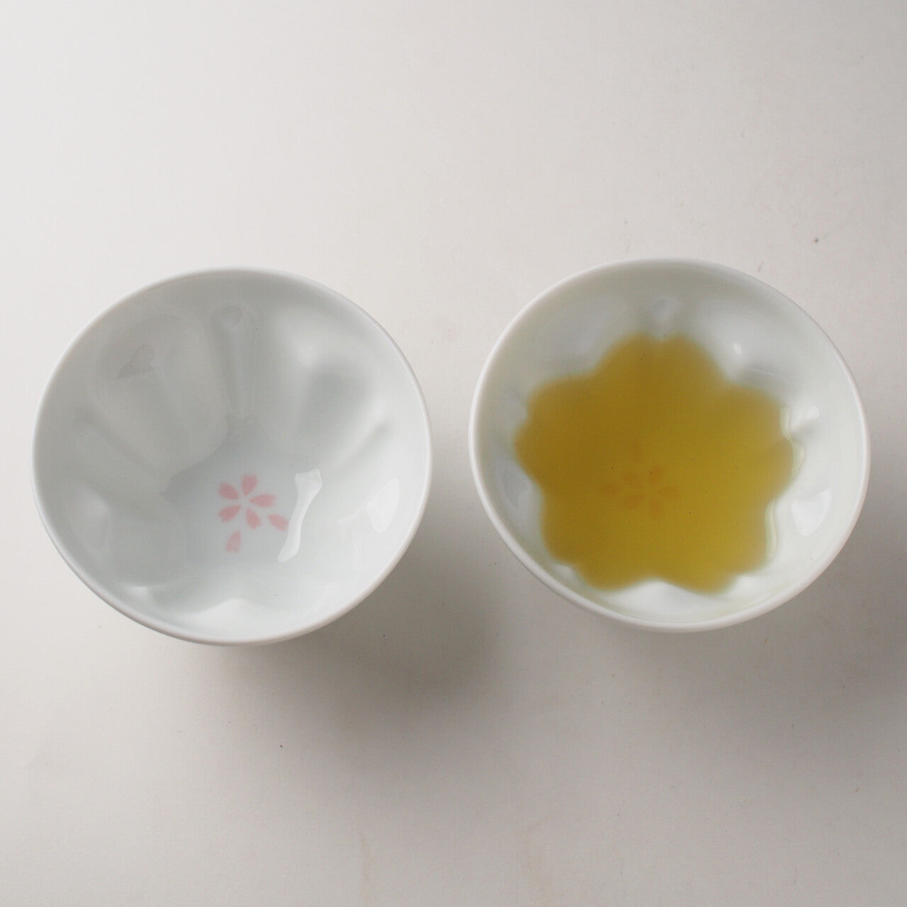 Japan made 130cc Sakura Tea Cup