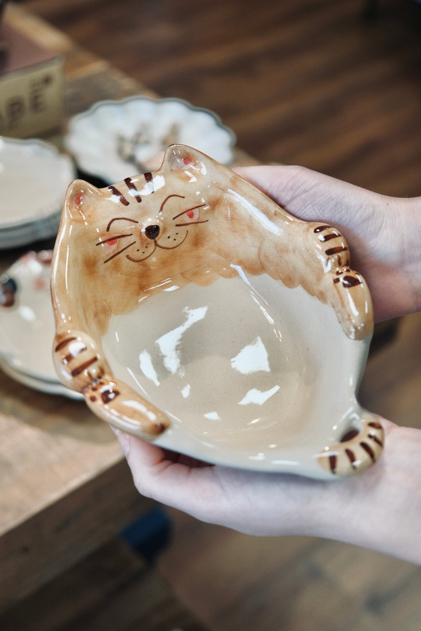 Hasami Ware Handcraft Medium Cat Bowl