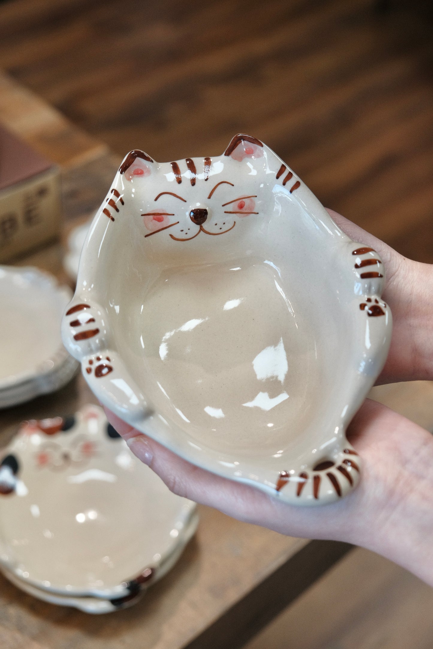 Hasami Ware Handcraft Medium Cat Bowl