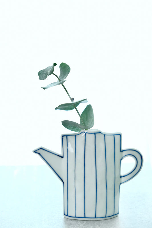 Artisans- Mayuki kato-加藤真雪 Reversible design watering can vase