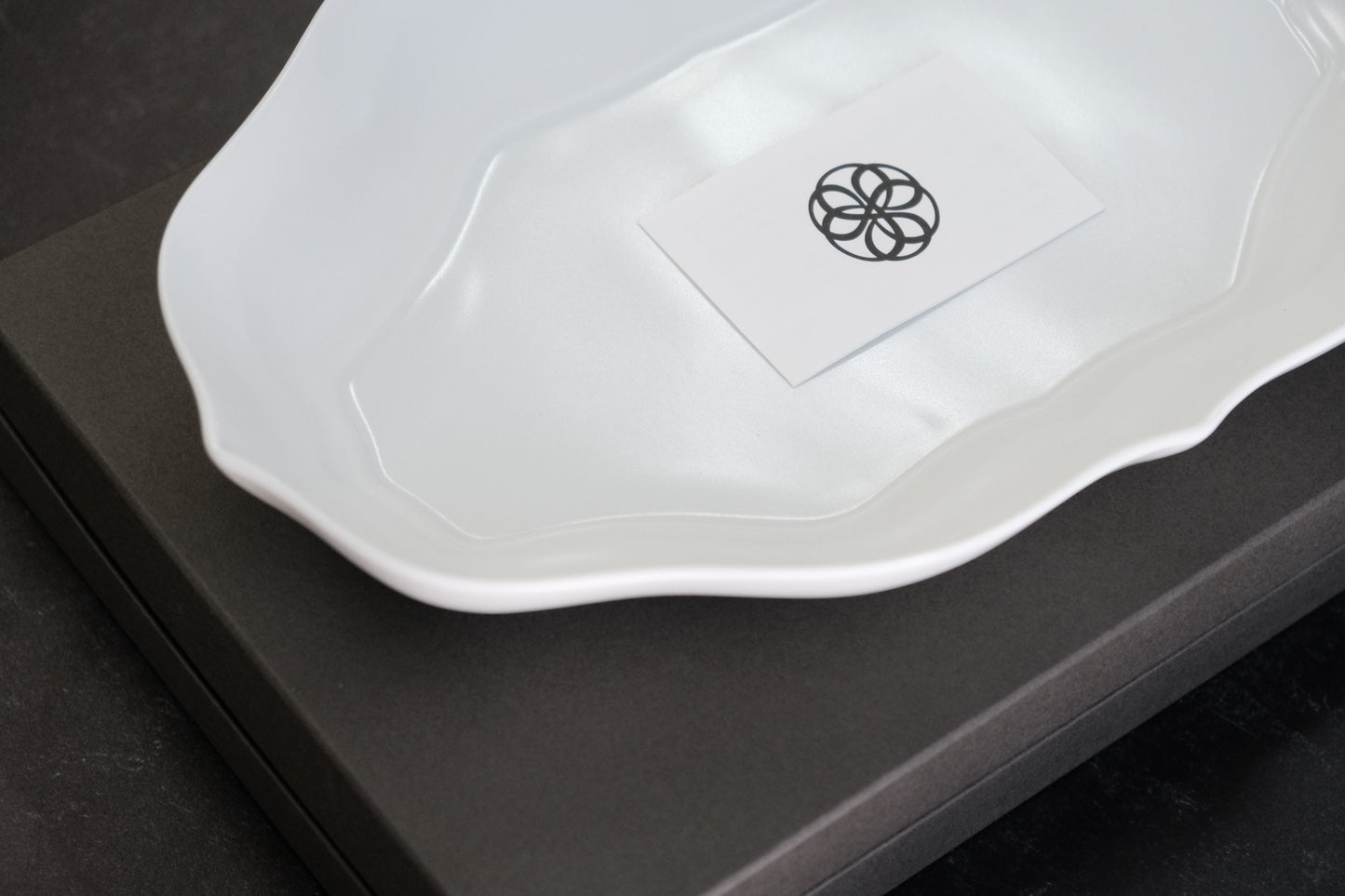 MIYAMA x TSUDOI by RINA ONO( WHITE ROTANA PLATE)