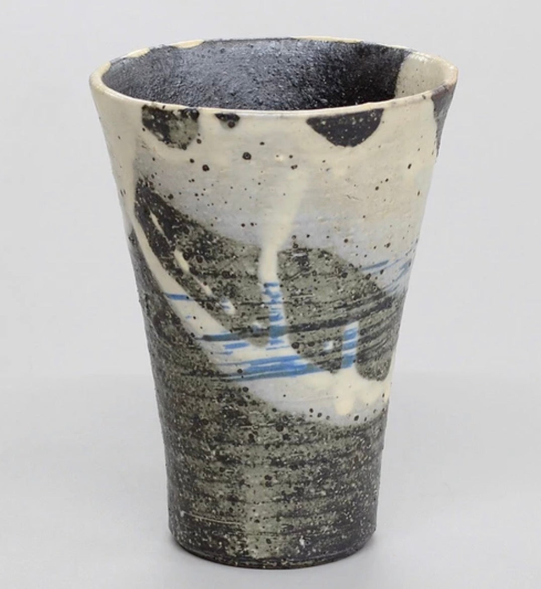 Japan Handmade Shigaraki ware Collector’s Special Edition Series
信楽焼