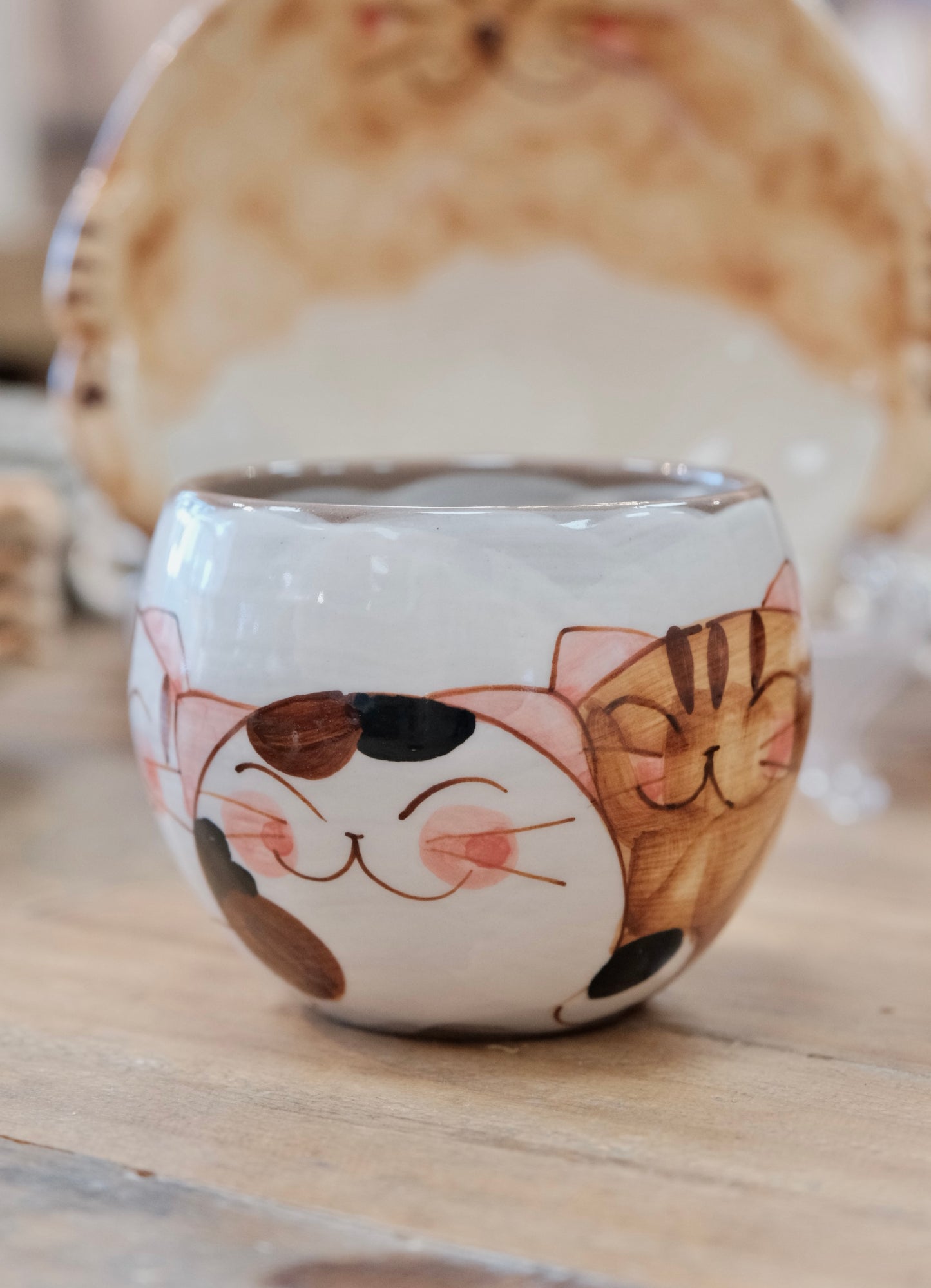 Kikuso Kiln Japan Hasami Lucky Kitty Cat Handmade Round Cup