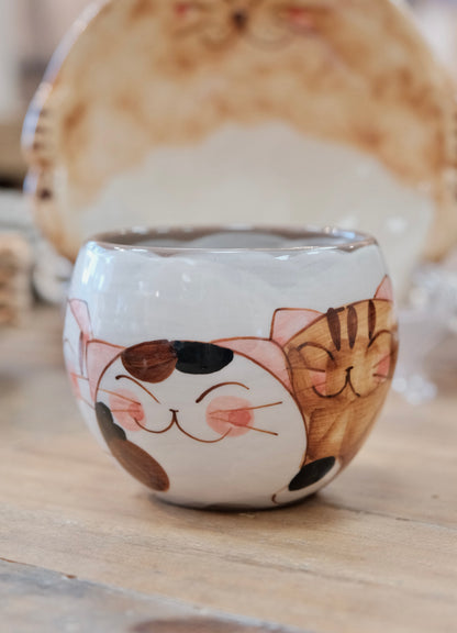 Kikuso Kiln Japan Hasami Lucky Kitty Cat Handmade Round Cup