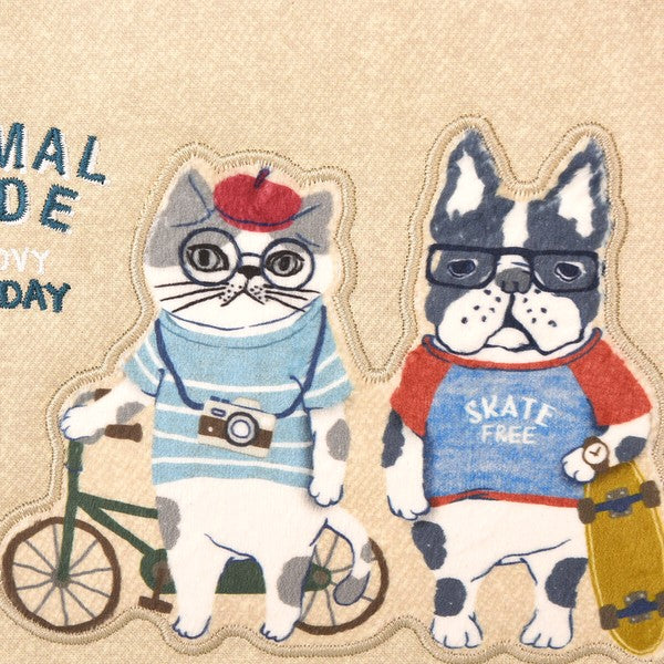 Cat and dog appliqué detail