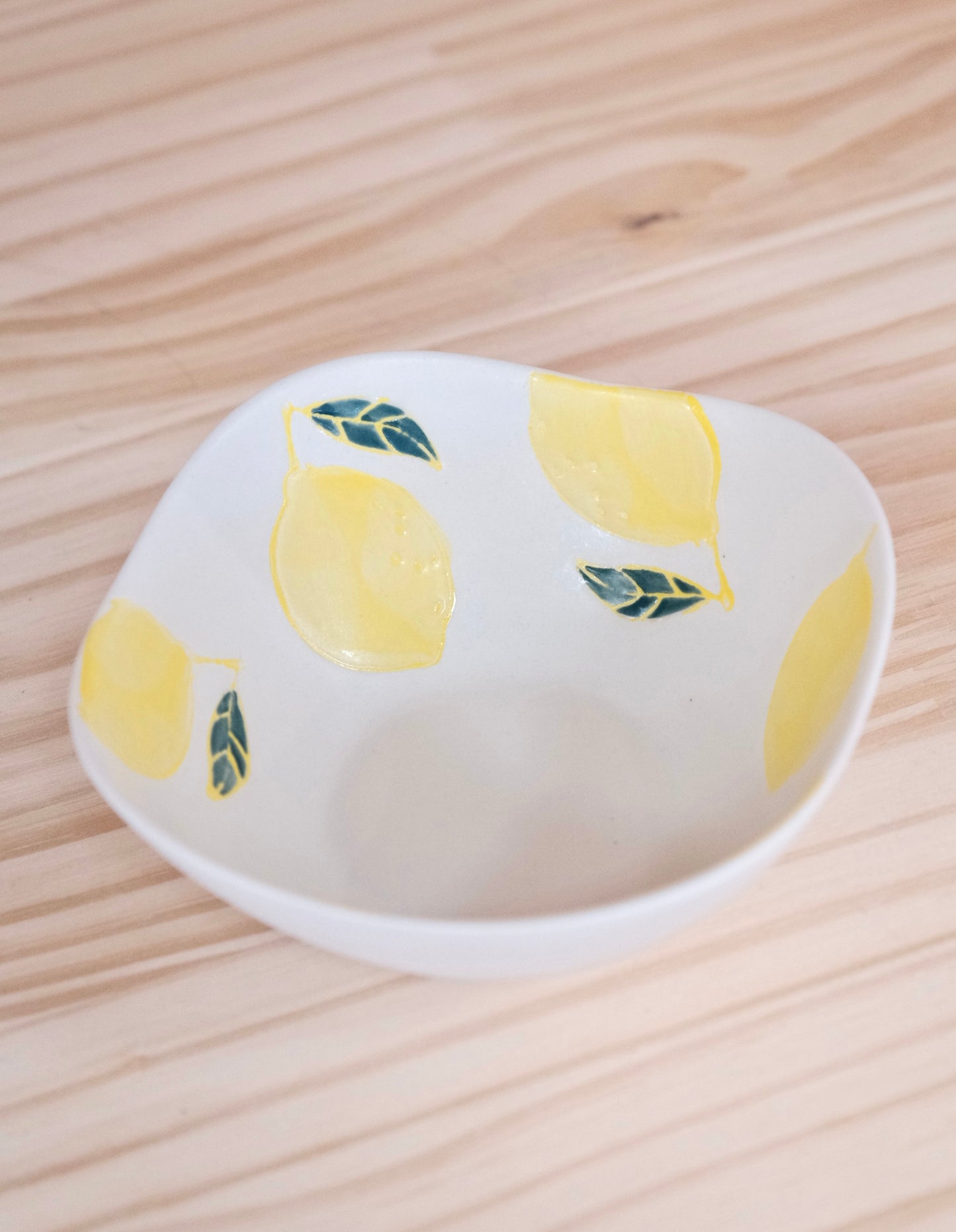 Kikuso Kiln Japan Hasami handcraft Lemon square bowl