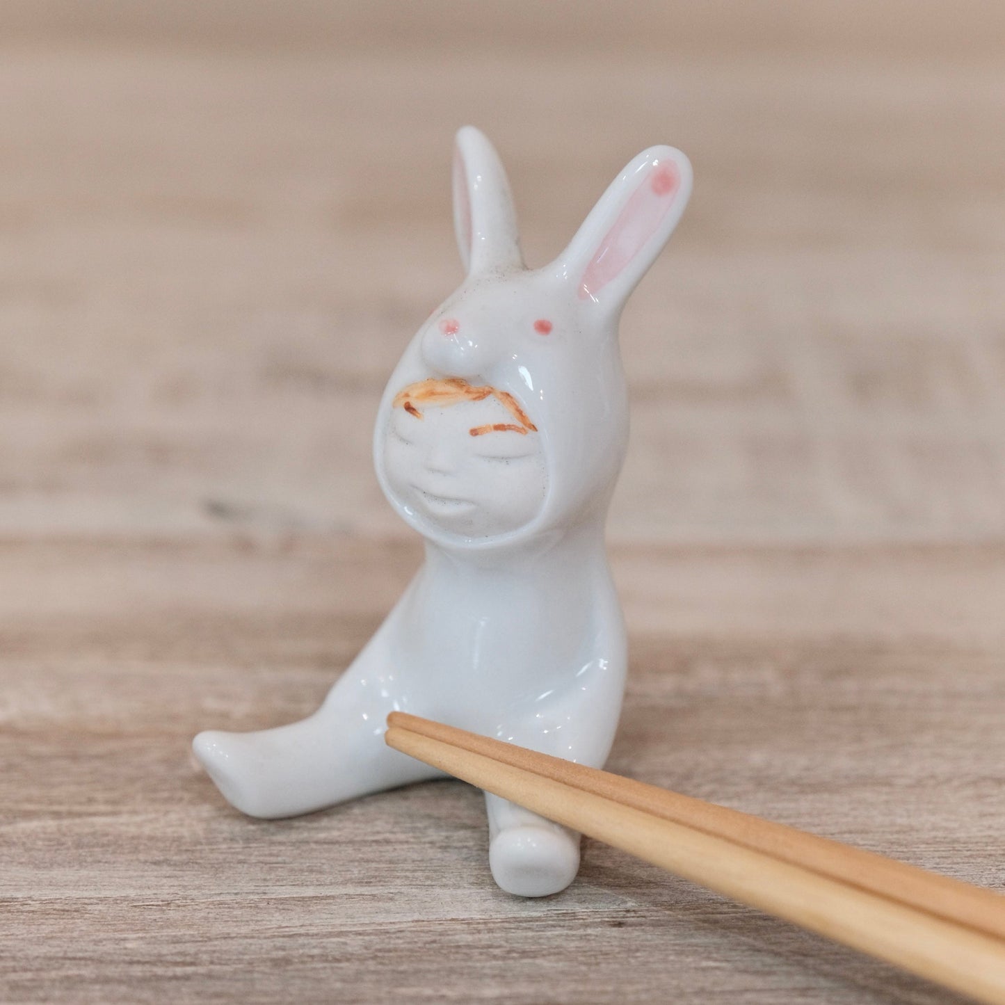 Japan Artisans 北川美宣 Handmade Playful Selection Chopstick Rest- Sitting rabbit