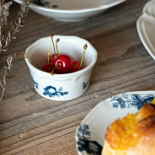 Japan Made Minoyaki Vintage Blue Rose Series