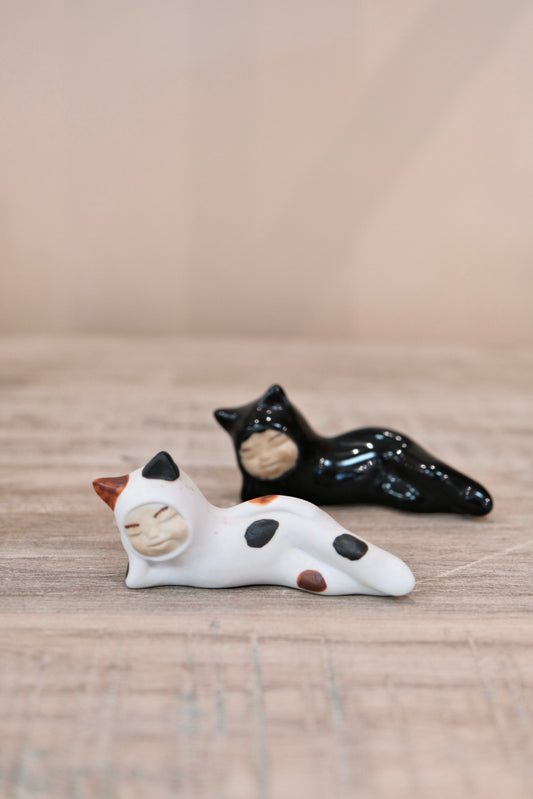 Japan Artisans 北川美宣 Handmade Playful Selection Chopstick Rest-Reclining Cat #3