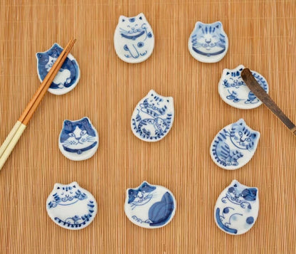 Arita ware handmade Blue white Cat series chopstick rest