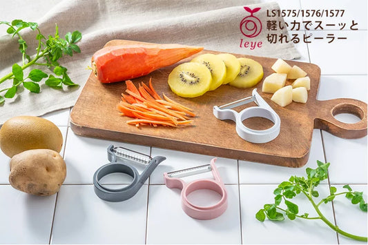 Aux leye peeler that can be cut with light force