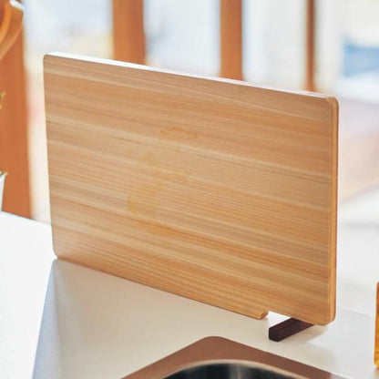 KAI SEKI MAGOROKU HINOKI STANDING CUTTING BOARD