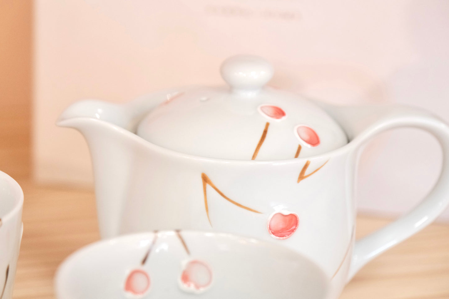 Tokushichi Gama Arita ware Fruits Selection Tea set - Cherry (Gift Box)