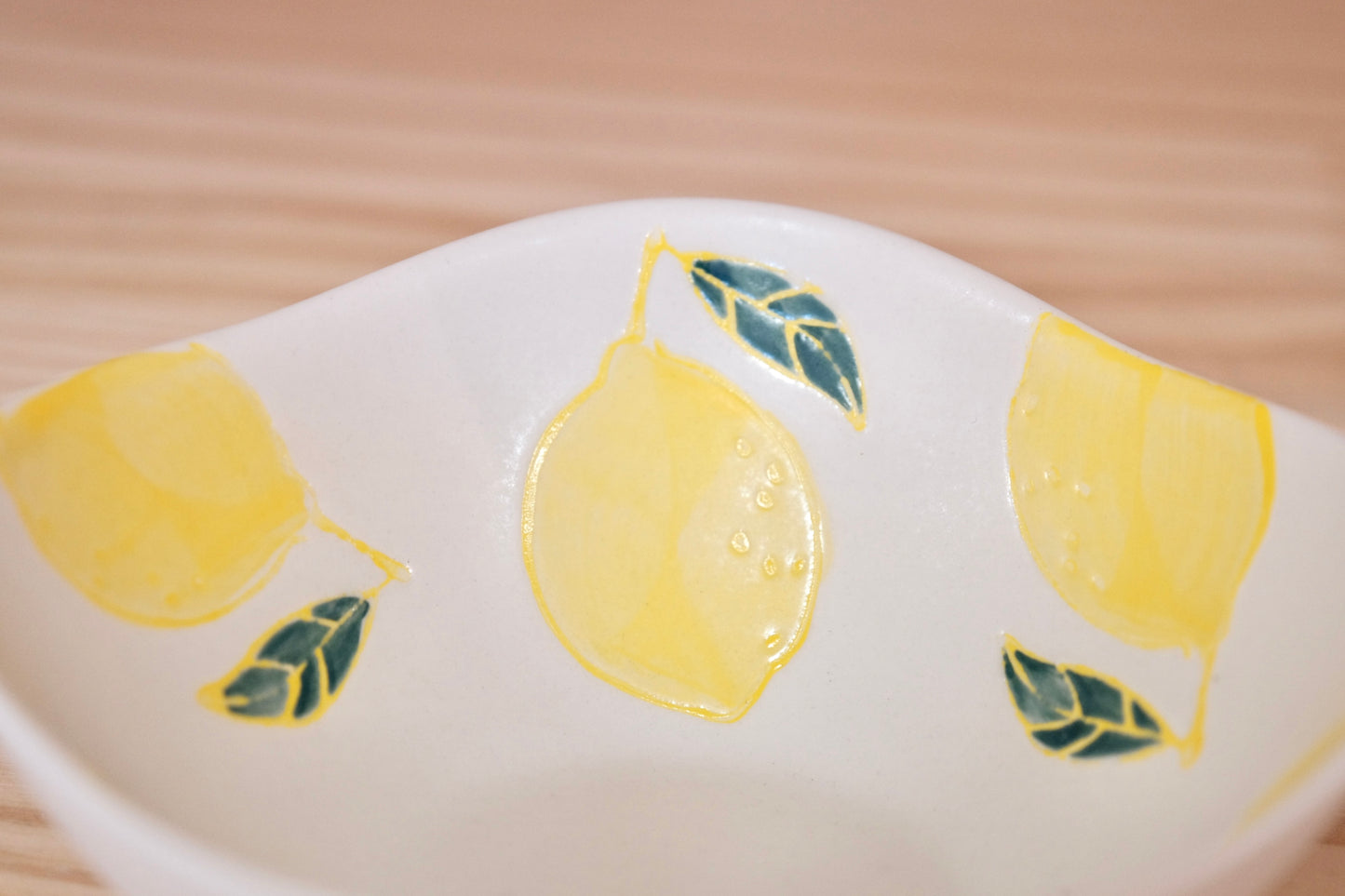 Kikuso Kiln Japan Hasami handcraft Lemon square bowl
