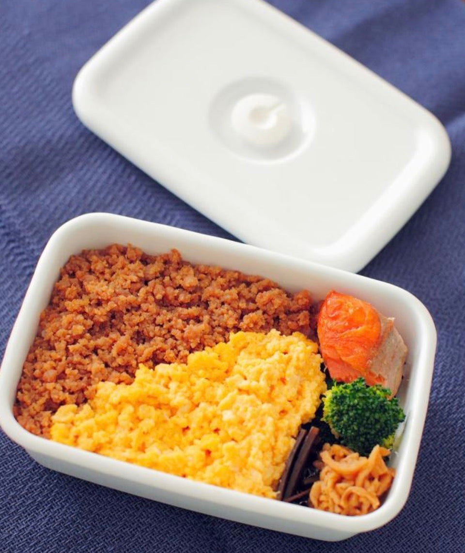 Noda Horo White Series Rectangle Deep Enamel Container – S / Airtight Lid
