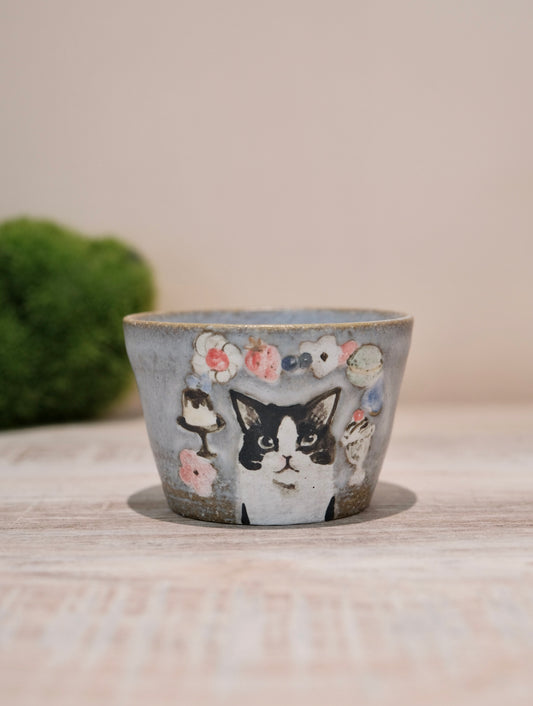 【2026 Exhibition】Acne pottery Studio handmade choko cup (Cat & Flowers)