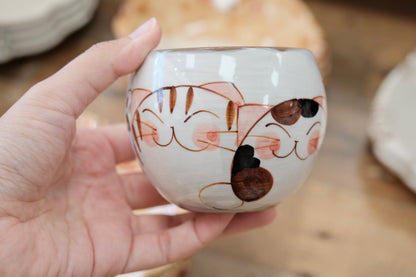 Kikuso Kiln Japan Hasami Lucky Kitty Cat Handmade Round Cup