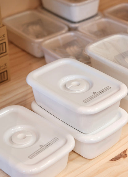 Noda Horo White Series Rectangle Deep Enamel Container – S / Airtight Lid