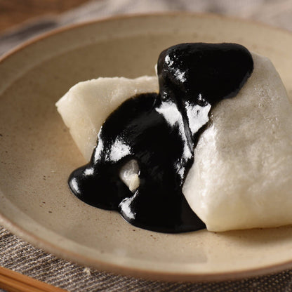 Kuze Fuku & Sons - SWEET BLACK SESAME SPREAD with HONEY