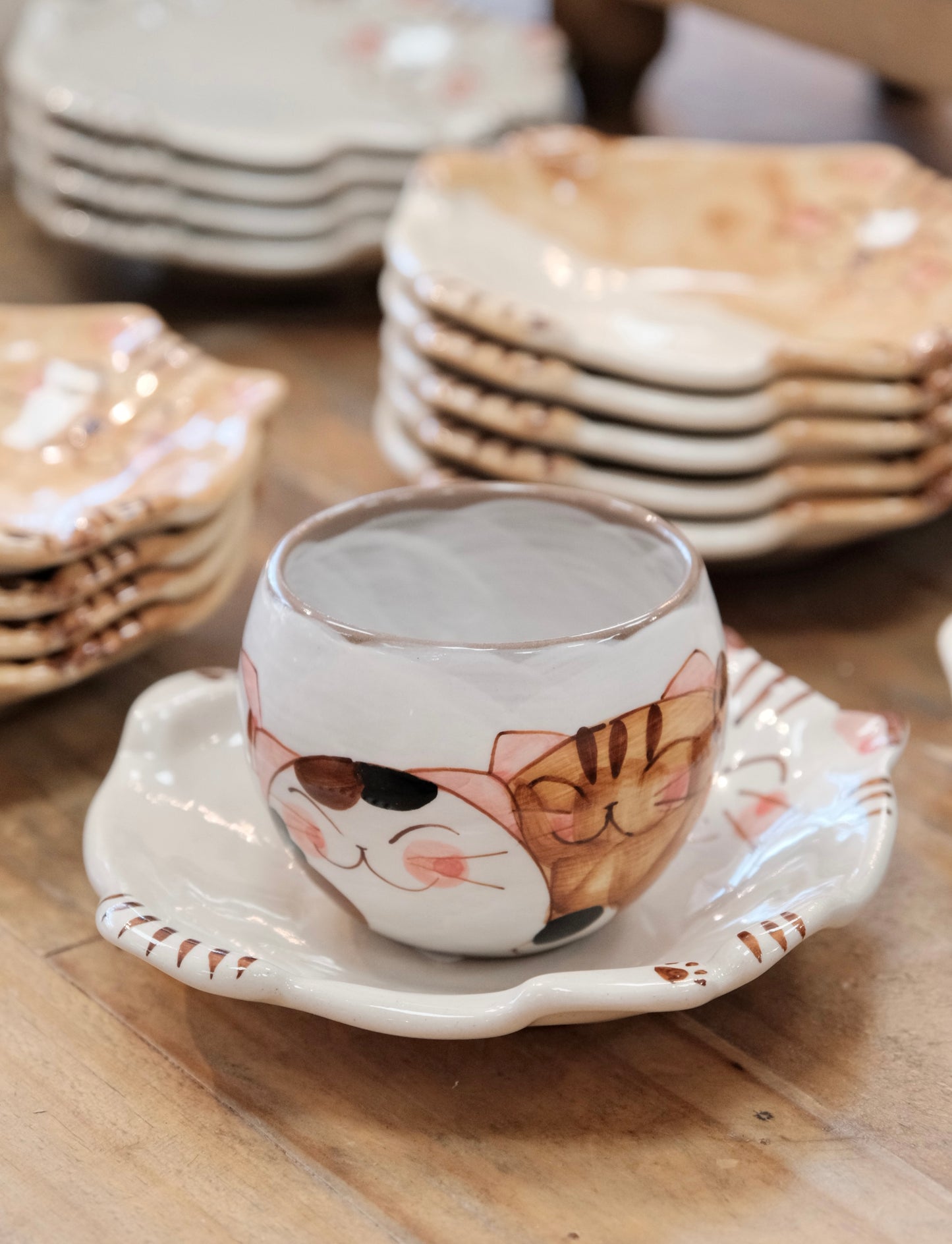 Kikuso Kiln Japan Hasami Lucky Kitty Cat Handmade Round Cup