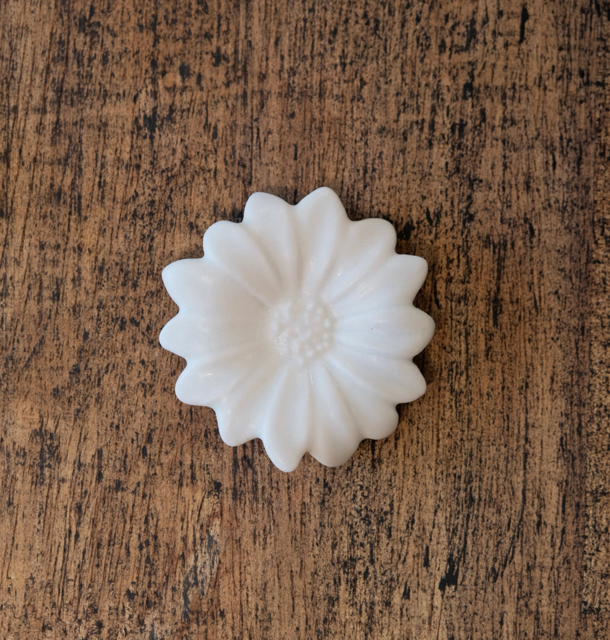 Taro Uchiyama | Daisy Chopstick Rest