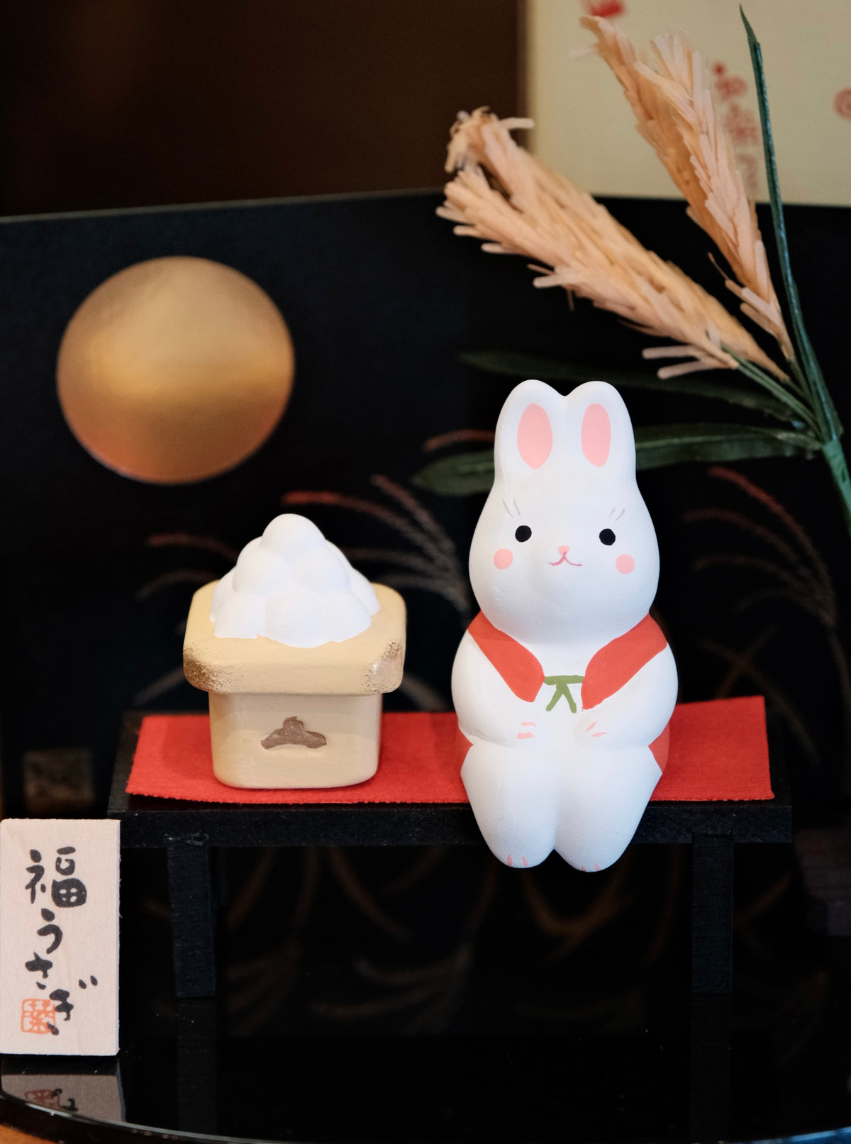Yakushigama Nishikisai Moon-Viewing Rabbit Set – Large