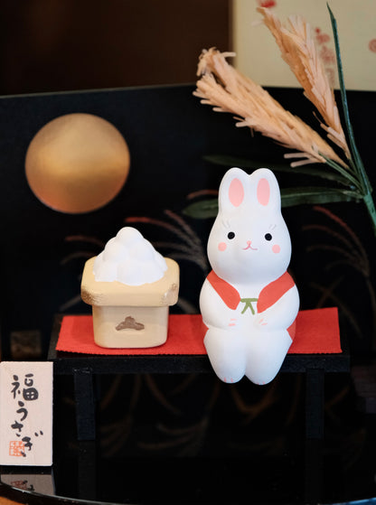 Yakushigama Nishikisai Moon-Viewing Rabbit Set – Large