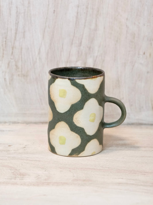 Makiko Sato-佐藤 牧子 Handmade Ceramic Large Mug (Green Flower)