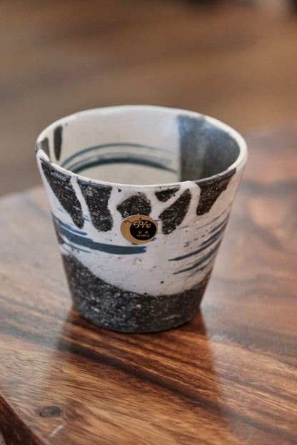 Japan Handmade Shigaraki ware Collector’s Special Edition Series
信楽焼